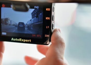 Автоэксперты: видео с телефона бессмысленно использовать в судебных делах