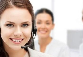 В Петербурге диспетчеры такси заговорят по-английски