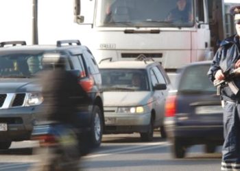 Нововведение: Гаишники Петербурга снимают на видео все разговоры с водителями