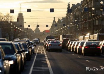 Петербургские водители сообщают о новом способе мошенничества на дорогах