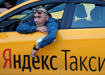 Поворот не туда. Водителей "Яндекс.Такси" обвиняют в домогательствах