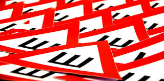 Автоэксперт назвал знак "Шипы" атавизмом советского времени