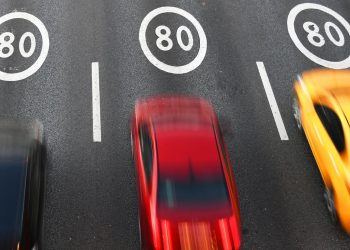 Достали ваши шашки: за опасное вождение будут штрафовать