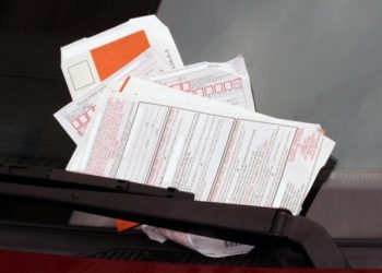 В Петербурге придумали способ вымогательства «штрафов» ПДД — видео