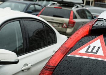 «Грамотно поменяли» — правозащитник об отмене знака «Шипы»