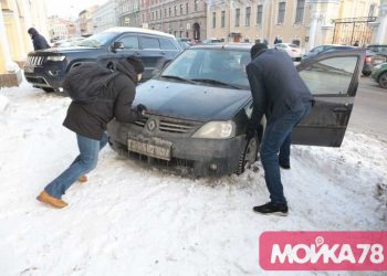 Александр Холодов об уборке улиц от снега: нам придется смириться со стихией