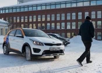 Аптечки, огнетушители и алкозамки: Петербург решит, что делать с каршерингом