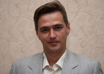 Автоэксперт: Ведерников прав — за ремонтом дорог должен быть жесткий и оперативный контроль