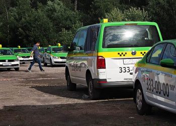 «Таксовичкоф» двинул на Восток