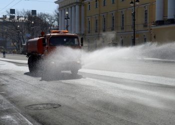 Эксперты рассказали, сможет ли Петербург привести дороги в порядок за пять лет
