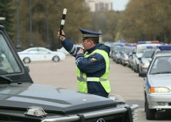 Экономия и безопасность: готовиться ли водителям к снятию запрета на тонировку