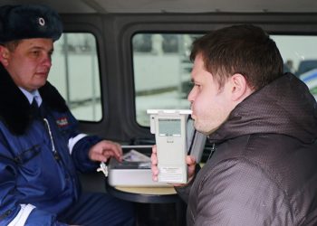 Тест на хронический алкоголизм и наркотики: чем это грозит водителям