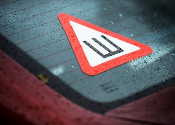 Эксперты считают труднореализуемой идею сократить срок езды на шипованной резине