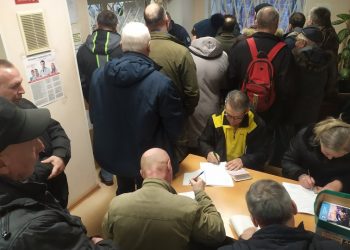 Из-за новых правил петербургские водители могут выстроиться в очереди