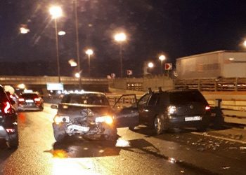 «Дело не в резине»: причина массовых ДТП в гололед — сами водители