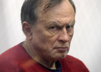 Историк Соколов «изъявил желание» поставить ему в камеру телевизор