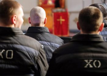 Из Петербурга решили убрать колонии и следственные изоляторы