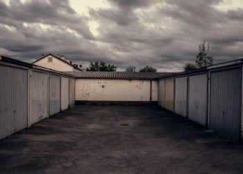 Эксперт заявил, что «гаражная амнистия» не решит проблемы в Петербурге