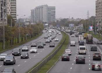 Для динамических дорожных знаков нужна законодательная база — автоэксперт