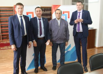 Представители Общественного совета при ГУ МВД России по Красноярскому краю получили мандаты членов Общественной наблюдательной комиссии Красноярского края