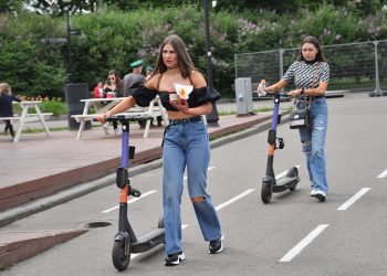 В Москве анонсировали меры регулирования движения на электросамокатах