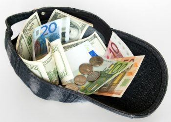 Эксперт Холодов: Россияне разочаровались в автокредитах