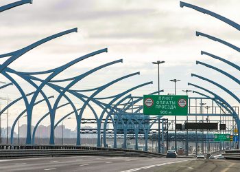 «Нерациональное поднятие цен»: автоэксперт Холодов раскритиковал тарифную политику на ЗСД