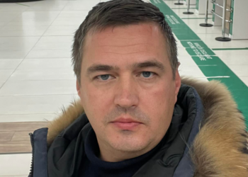 Председателя ОНК Петербурга Холодова выдворили из Молдавии