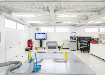 Кто будет обслуживать автомобили Renault и что будет с гарантией: мы узнали все подробности