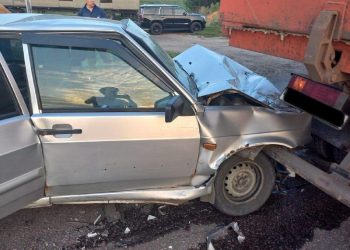 Автоэксперт Холодов назвал возможные риски при оформлении ДТП через «Госуслуги»