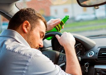 Автоэксперт Холодов оценил последствия нововведений в правилах проверки водителей на алкоголь