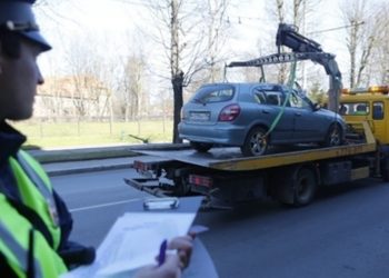 У алкоголиков и хулиганов отберут автомобили