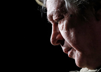 Похудел, снимает кино и ставит спектакли: как изменилась жизнь Михаила Ефремова за два года в тюрьме