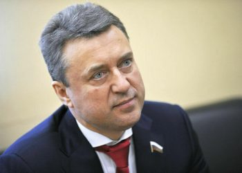 Выборный положительно высказался о контроле госавтоинспекторами дорожного полотна