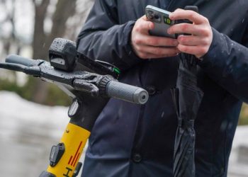 В Общественной палате захотели ввести права для самокатчиков