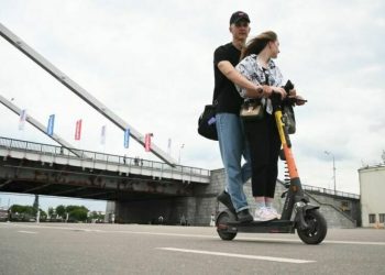 Полиции предложили гоняться за самокатчиками… на самокатах